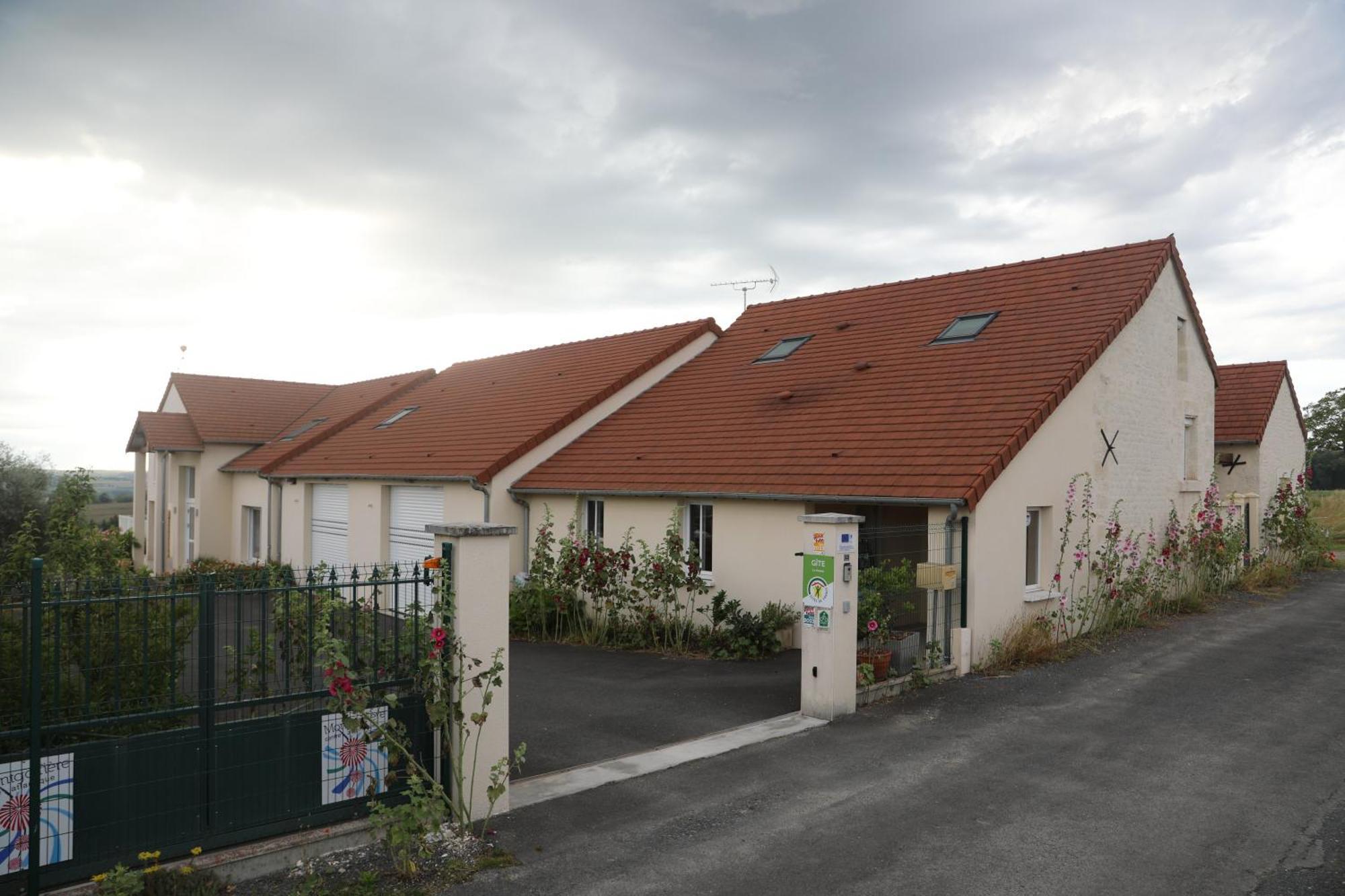 Gite Montgolfiere 6 Personnes Châtellerault Buitenkant foto